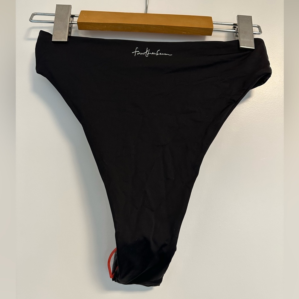 437 BLACK HIGH WAISTED AUBREY SWIM BOTTOM!